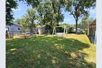 310 E Jack Street, Baytown, TX 77520 - Photo 7