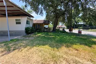 310 E Jack St, Baytown, TX 77520 - Photo 5