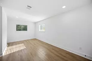 9443 Radio Rd, Houston, TX 77075 - Photo 11