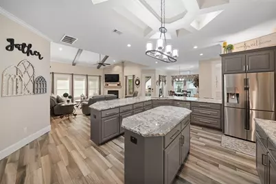 15442 Crown Oaks Drive, Montgomery, TX 77316 - Photo 5
