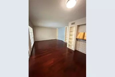 2201 Fountain View Drive #64F, Houston, TX 77057 - Photo 5