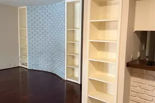 2201 Fountain View Dr, Houston, TX 77057 - Photo 7