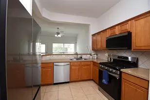 1734 Pepper Hill Ln, Sugar Land, TX 77479 - Photo 15