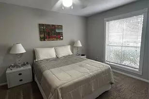 3025 Walnut Bend Ln, Houston, TX 77042 - Photo 9