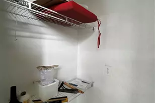 3025 Walnut Bend Ln, Houston, TX 77042 - Photo 21