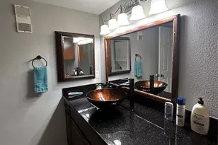 3025 Walnut Bend Ln, Houston, TX 77042 - Photo 11