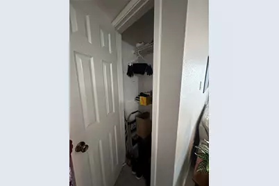 3025 Walnut Bend Lane #18, Houston, TX 77042 - Photo 17