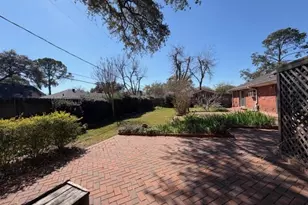7715 Highmeadow Dr, Houston, TX 77063 - Photo 25