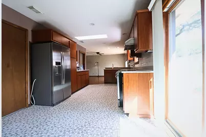 7715 Highmeadow Drive, Houston, TX 77063 - Photo 11