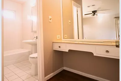 7715 Highmeadow Drive, Houston, TX 77063 - Photo 17