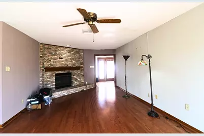 7715 Highmeadow Drive, Houston, TX 77063 - Photo 9