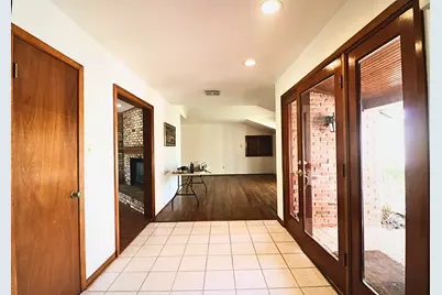 7715 Highmeadow Drive, Houston, TX 77063 - Photo 5