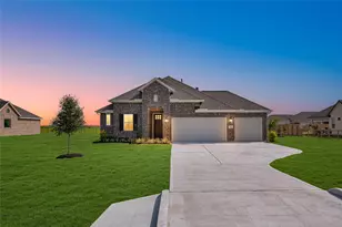 221 Dunovant Dr, Sealy, TX 77474 - Photo 1