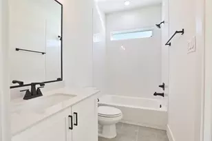 1020 W 15th 1/2 St, Houston, TX 77008 - Photo 39