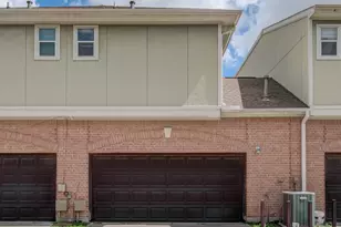 10205 Brooktree Dr, Houston, TX 77043 - Photo 31