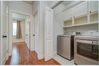 10205 Brooktree Drive, Houston, TX 77043 - Photo 13
