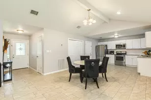 526 Tall Timber Dr, West Columbia, TX 77486 - Photo 9