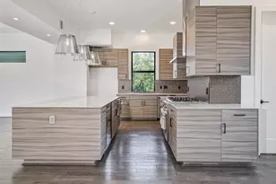 815 W 17th St, Houston, TX 77008 - Photo 19