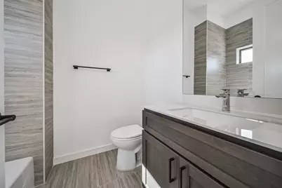 815 W 17th Street, Houston, TX 77008 - Photo 31