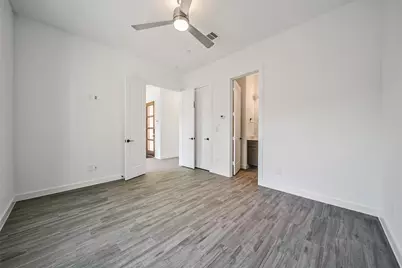 815 W 17th Street, Houston, TX 77008 - Photo 5