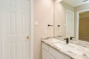 6415 Brobeck Ct, Sugar Land, TX 77479 - Photo 27