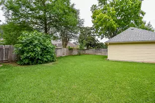 6415 Brobeck Ct, Sugar Land, TX 77479 - Photo 31