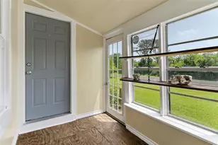 12903 Sandpiper Rd, Angleton, TX 77515 - Photo 5
