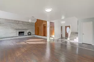 2107 Shadowbriar Dr, Houston, TX 77077 - Photo 5