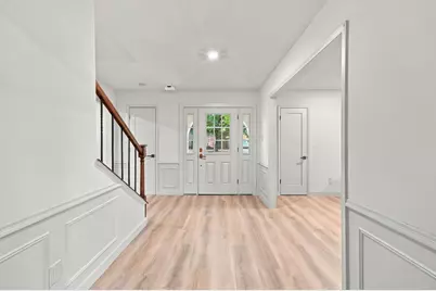5030 Bayou Vista Drive, Houston, TX 77091 - Photo 5