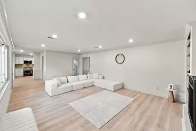 5030 Bayou Vista Drive, Houston, TX 77091 - Photo 15