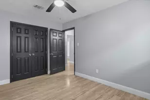 16223 Brinkwood Dr, Houston, TX 77090 - Photo 15