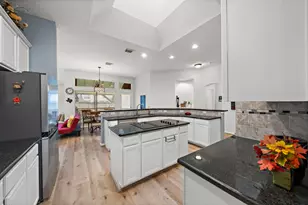 4910 Bellmead Dr, Missouri City, TX 77459 - Photo 11