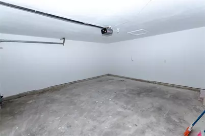 5610 Wallis Trail Court, Houston, TX 77049 - Photo 15