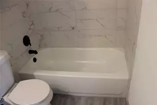 9211 Golden Meadow Dr, Houston, TX 77064 - Photo 15