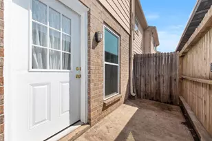 6111 Beverly Hill St, Houston, TX 77057 - Photo 33