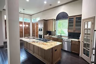 8746 Rippling Water Dr, Sugar Land, TX 77479 - Photo 41