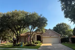 8746 Rippling Water Dr, Sugar Land, TX 77479 - Photo 41