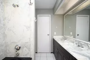 379 Richvale Ln, Houston, TX 77598 - Photo 17