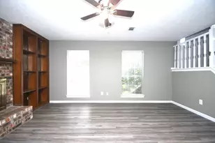 379 Richvale Ln, Houston, TX 77598 - Photo 11