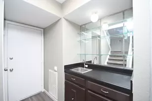 379 Richvale Ln, Houston, TX 77598 - Photo 7