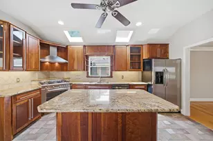 4505 Stillbrooke Dr, Houston, TX 77035 - Photo 15