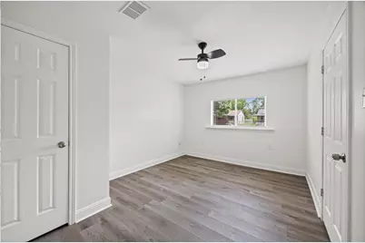 6410 Hartwick Road, Houston, TX 77016 - Photo 9