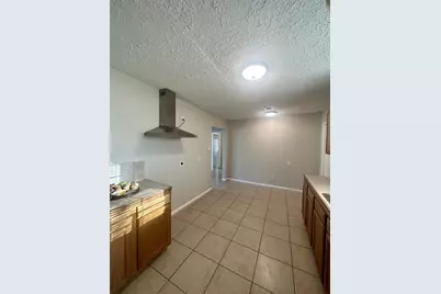 6713 Greenhurst Street, Houston, TX 77091 - Photo 5