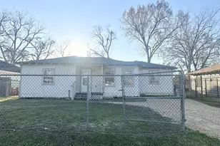 6713 Greenhurst St, Houston, TX 77091 - Photo 1