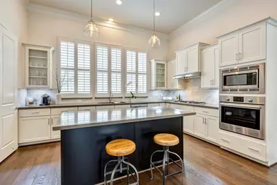 221 E 27th Street, Houston, TX 77008 - Photo 11