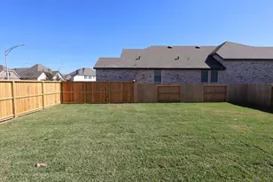 305 Wild Frk Ct, Conroe, TX 77304 - Photo 3