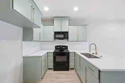 10214 Carmencita Way, Houston, TX 77075 - Photo 11