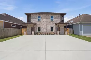 10214 Carmencita Way, Houston, TX 77075 - Photo 1