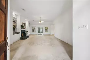 2726 N Larkspur Cir, Pearland, TX 77584 - Photo 3