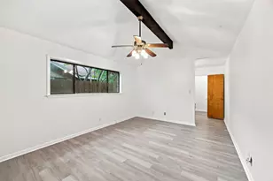 201 Yuma Dr, Victoria, TX 77904 - Photo 11